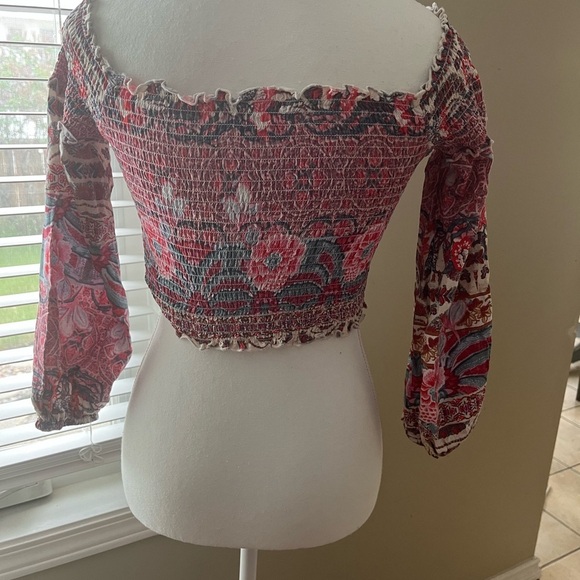 [S] GUESS Pink Floral Print Festival Inspired Crop Top with Lettuce Detail - Picture 6 of 10